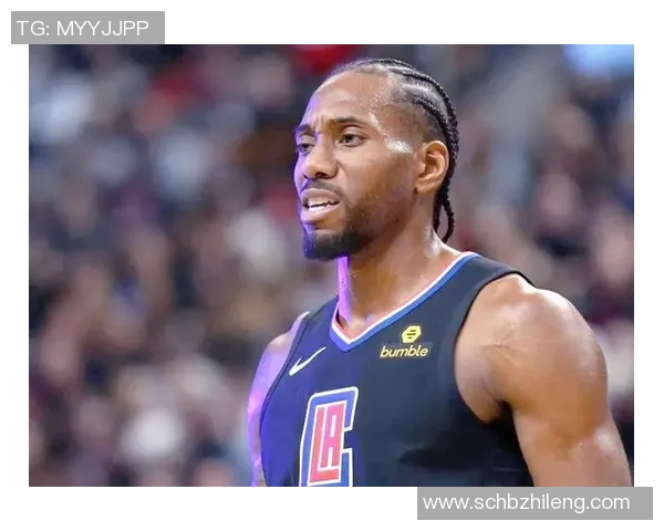 篮球明星的魅力瞬间：深入探讨他们在赛场上的精彩表现与背后的故事